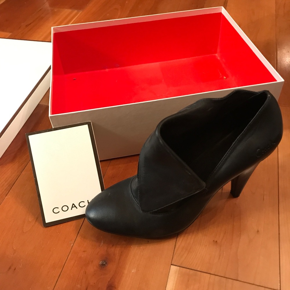 NWT Gorgeous Black Leather COACH Booties